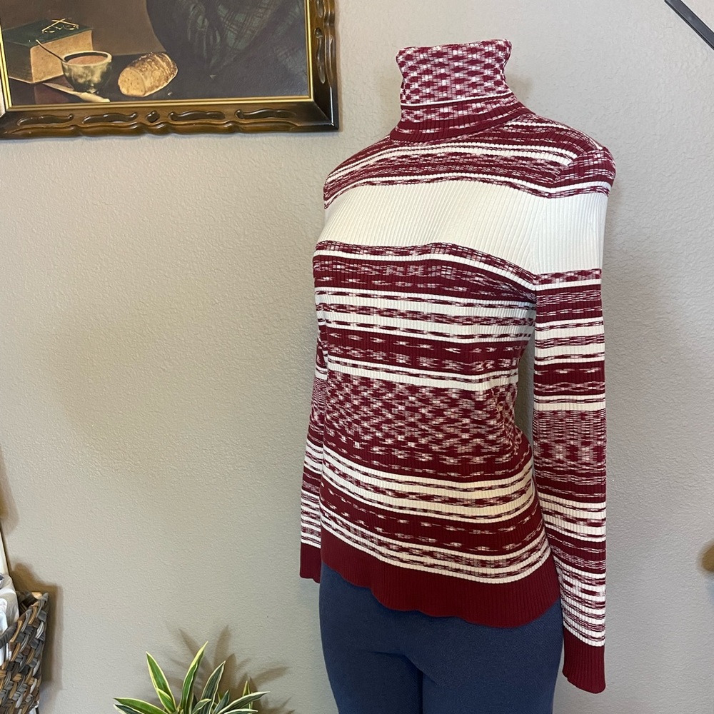 ❤️ Great Used Condition Tory Burch long sleeve turtleneck